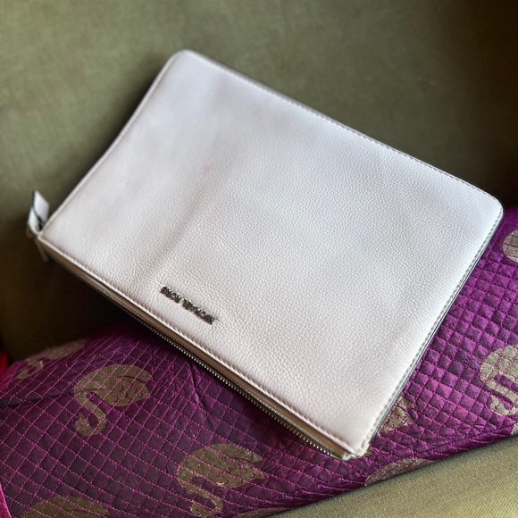 Michael Kors pink clutch, excellent condition - Picture 4 of 6